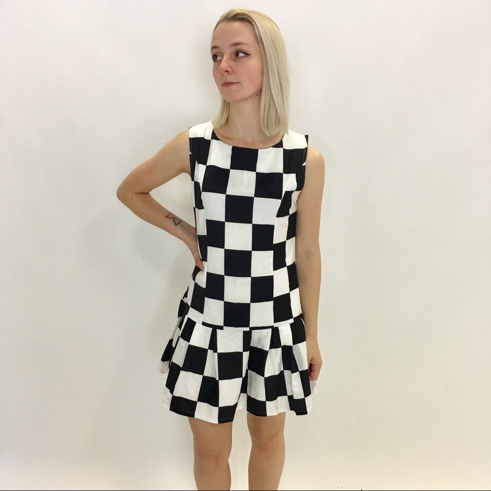Cute checker print Shift Dress